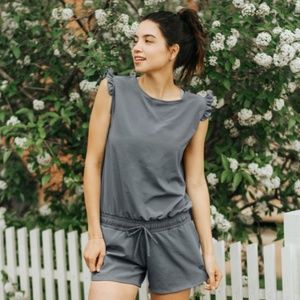 Albion Fit Gray Romper, Size Medium